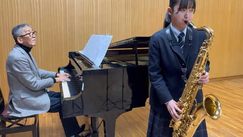 テナーサクソフォーンソロ：テナーサックスとピアノのためのエアーズ／田嶋勉