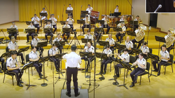 ヴィクトリー・マーチ演奏画像